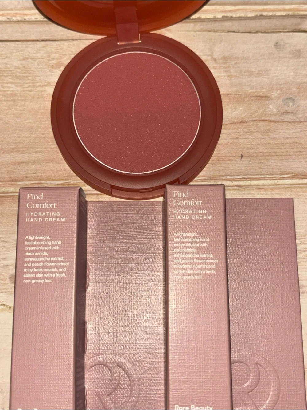 Rare Beauty Find Comfort Hydrating Hand Cream & blush (802)